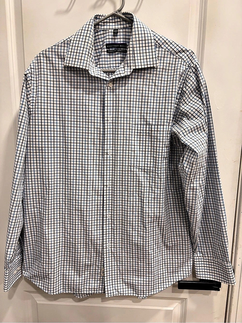 Geoffrey Beene Classic Fit Wrinkle Free Checkered Button Down White & Blue Like